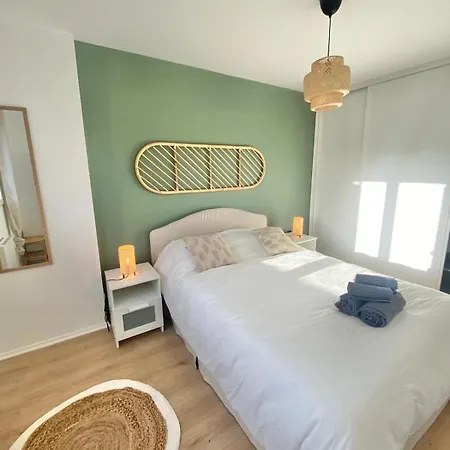 Appartamento Modern & Cosy 3 Bedrooms Train Tramway